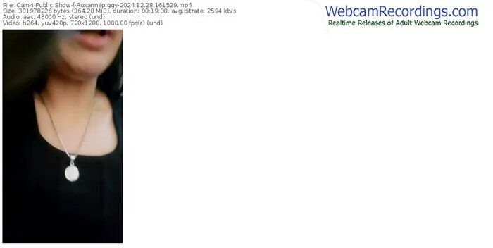 2024/12/28/cam4-roxannepiggy-16-15-29