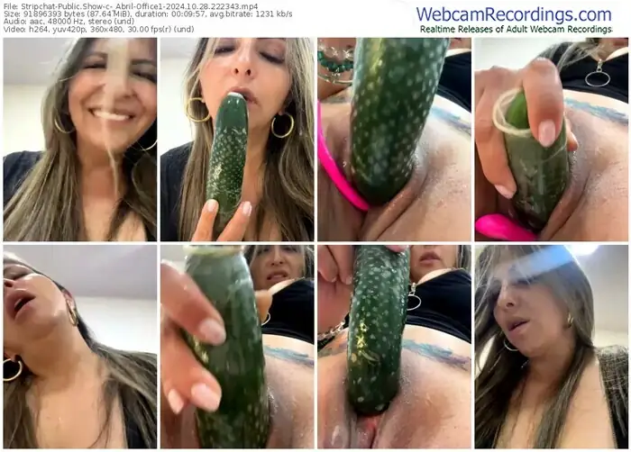 2024/10/28/stripchat-_abril-office1-22-23-43