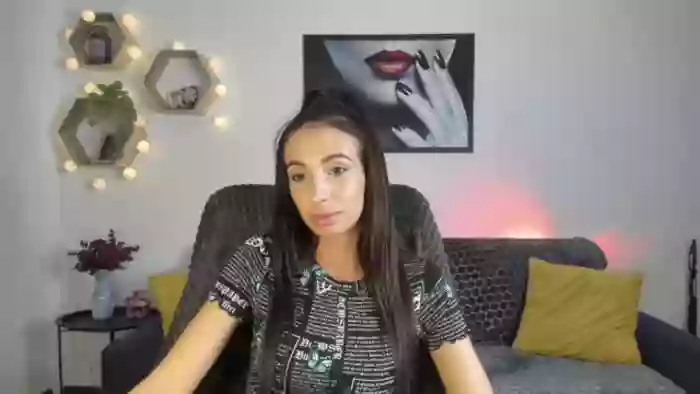 Adria_Rae18
