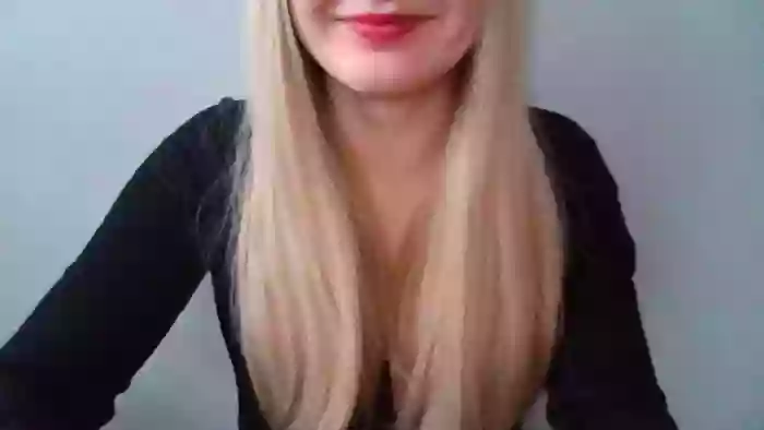 Blondi_Queen
