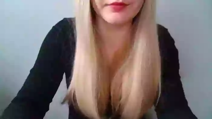 Blondi_Queen