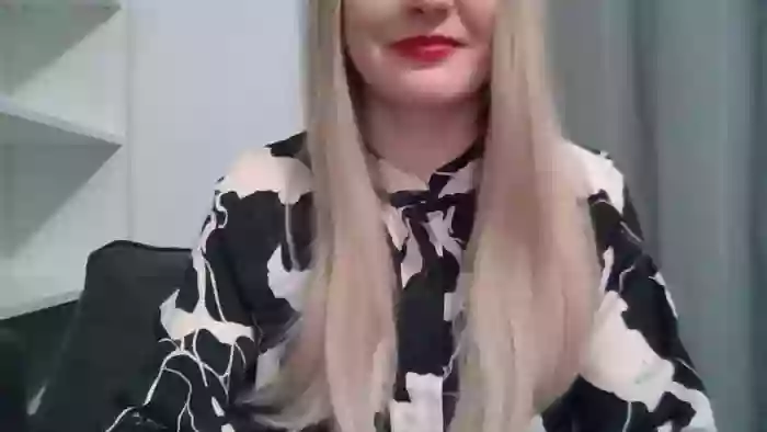 Blondi_Queen