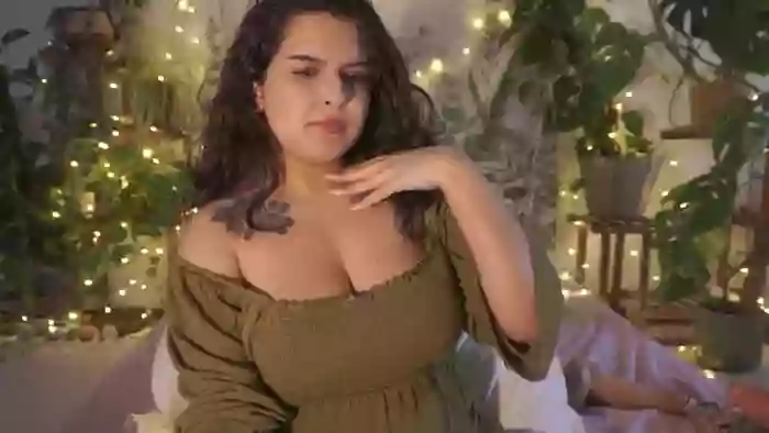MayaPetite